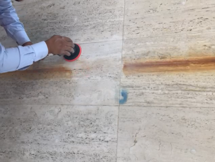 تنظيف واجهات مرتفعة